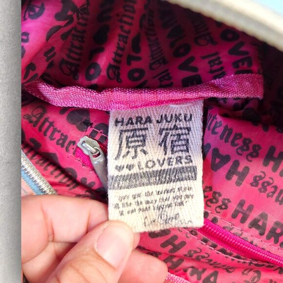 Harajuku Lovers Crossbody Bag Eskimo Kisses Rare Print Heart Zipper Pulls Gwen - Picture 8 of 9